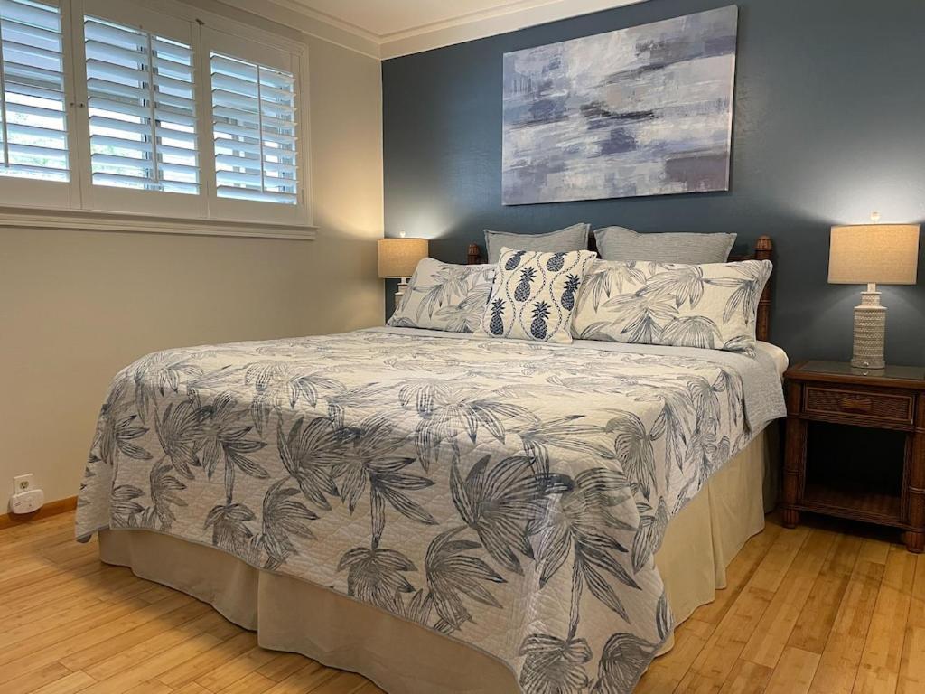 Molokai Island Retreat With Beautiful Ocean Views And Pool - Newly Remodeled! Apartamento Ualapue Exterior foto